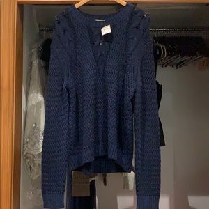 Men’s cashmere Club Monaco sweater. Never worn!!